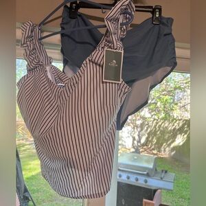 NWT 2X EoMenie Tankini with slimming  high waisted bottoms